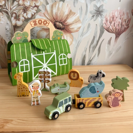 Des animaux et des accessoires pour jouer