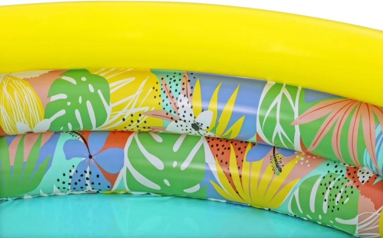 Structure stable à trois anneaux