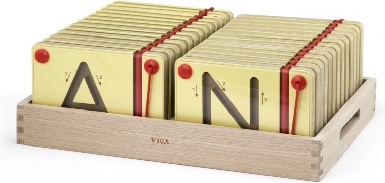 26 plateaux pour découvrir l’alphabet