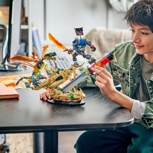 4 minifigurines pour des histoires NINJAGO