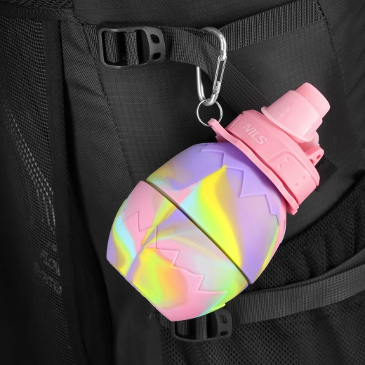 Mousqueton pratique et capuchon étanche