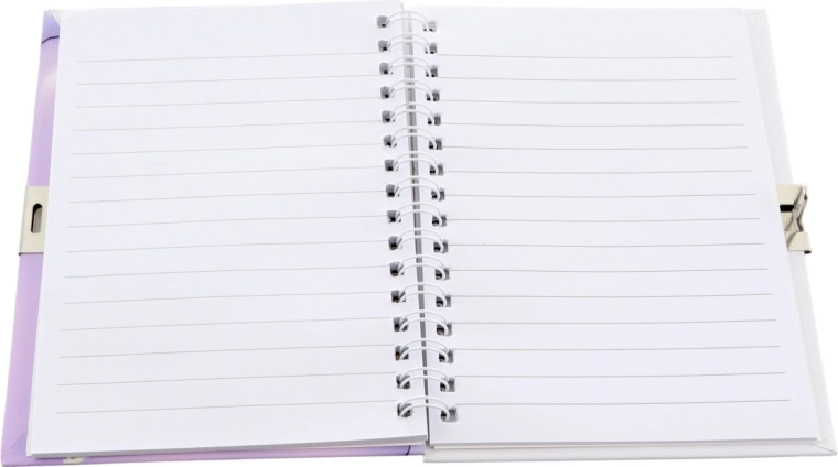 Pages lignées et reliure à spirale