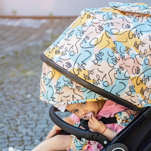Canopy extensible avec visière pour une couverture maximale