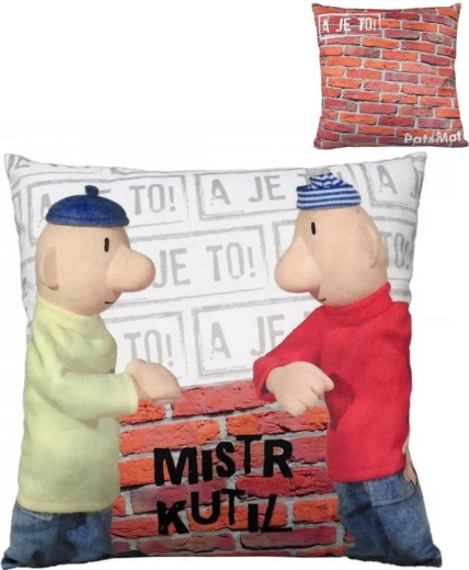 Moravská ústředna coussin en peluche Pat et Mat Maître bricoleur 30 × 30 cm
