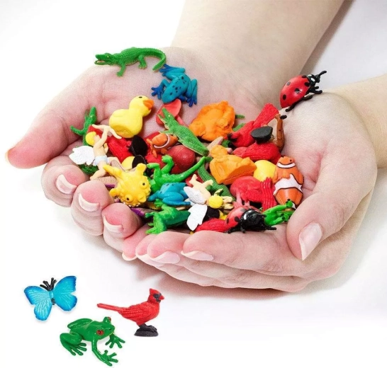Taille mini, grand amusement en voyage