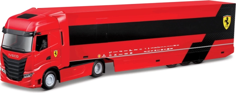 Camion Iveco avec remorque pour le transport d’une F1