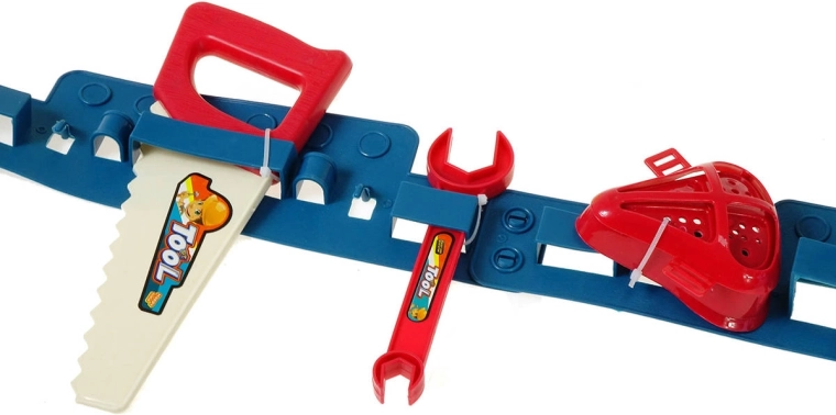 Plusieurs types d’outils en plastique dans un seul ensemble