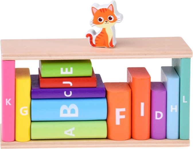 Pièces en bois et adorable petit chat