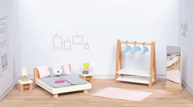 Meuble en bois pour poupées – chambre