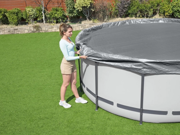 Orifices de drainage contre l’accumulation d’eau