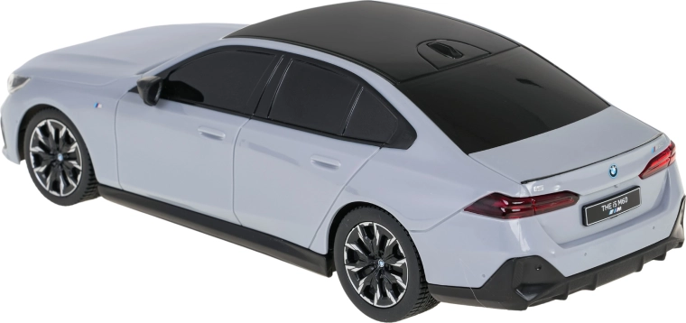 Finition réaliste de la BMW i5