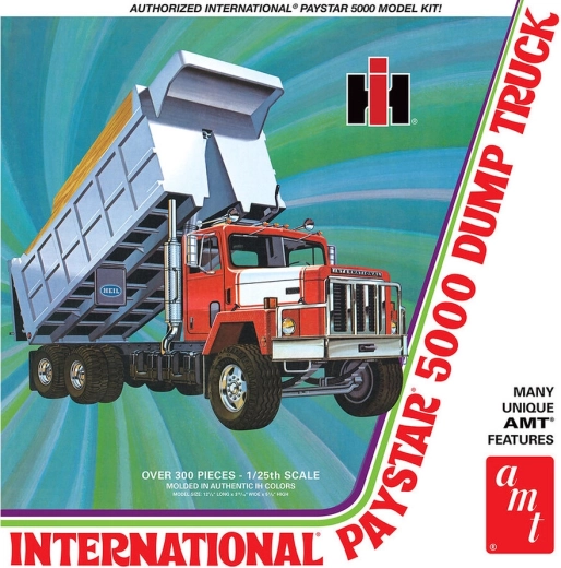 Maquette plastique AMT International Paystar 5000 camion-benne 1:25