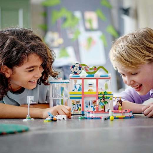 Construire avec LEGO Builder et l’univers de Heartlake City