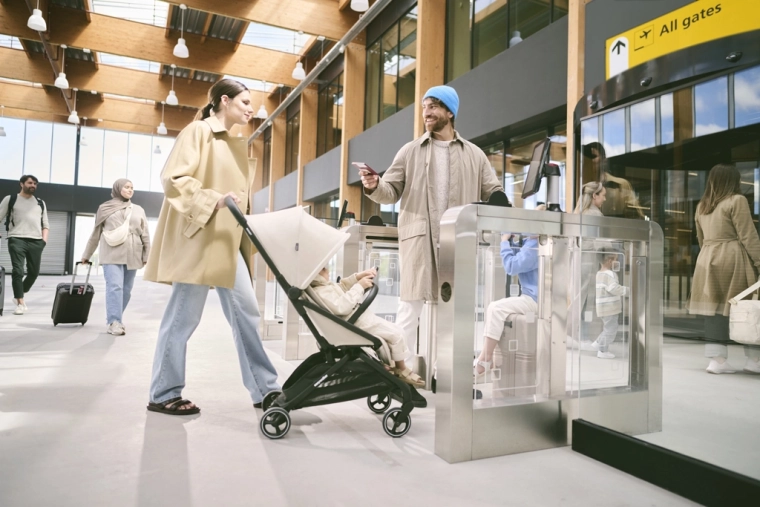 Légère, seulement 7 kg, et agile en ville