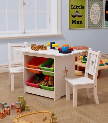 Rangement astucieux avec 4 bacs colorés