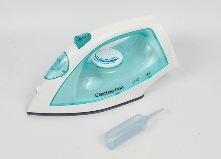 petit fer à repasser pour enfants avec vapeur et effets 22 cm