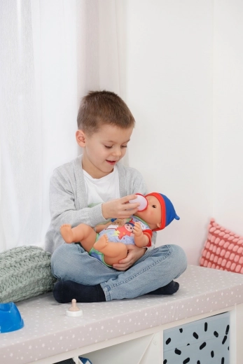 Soins réalistes pour bébé