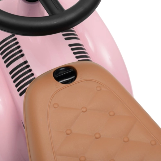 Volant avec klaxon et braquage limité