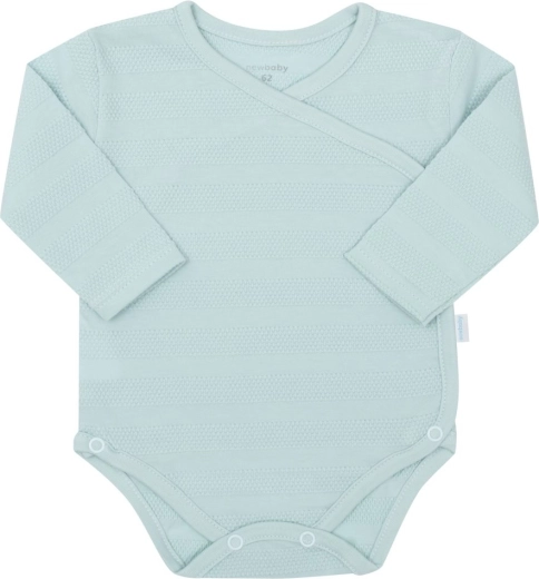 Habillage facile grâce au body cache-cœur