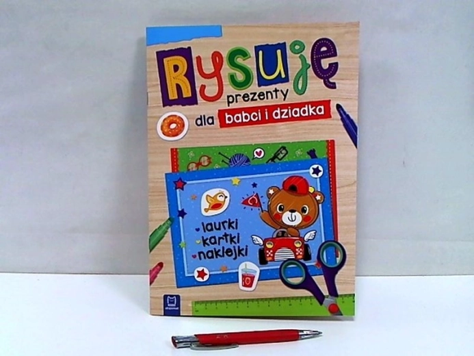 Je dessine des cadeaux pour mamie et papi : cartes de vœux, cartes et autocollants