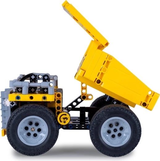 Pneus pour les aventures de chantier
