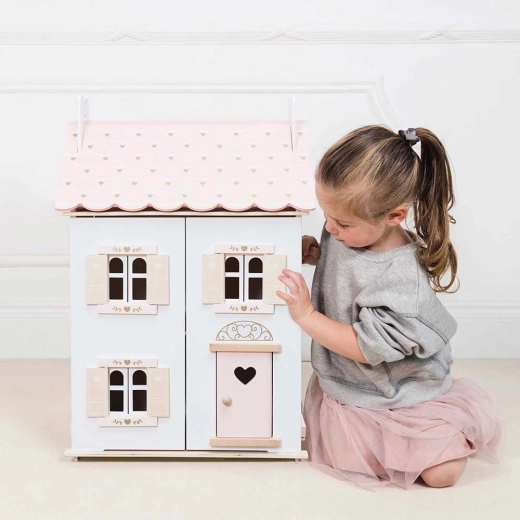 Design pastel en bois FSC® et peintures non toxiques