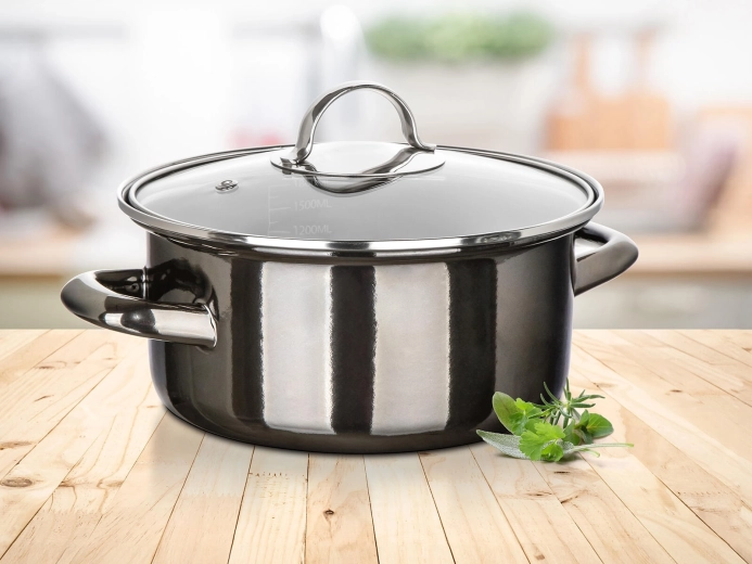 Finition émaillée résistante en couleur Metallic Black