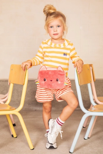 Un adorable design de chat qui plaît aux enfants