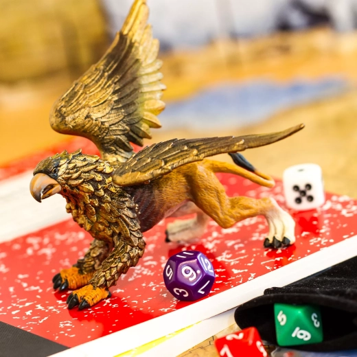 Excellent complément pour une collection et une table de jeu