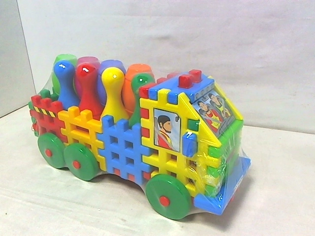 Jeu de construction – camion avec quilles