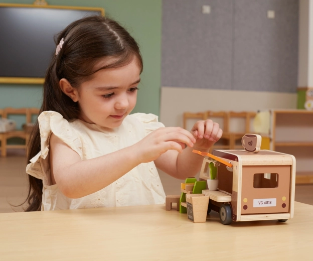 Conception en bois adaptée aux petites mains