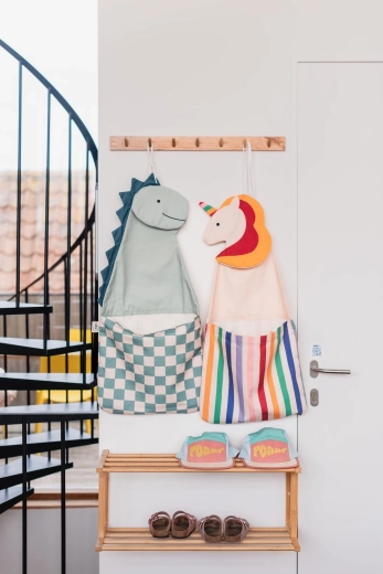 Design joyeux unicorn qui illumine la pièce