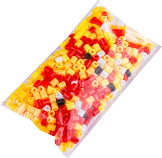 Nombreuses perles colorées dans un sachet pratique