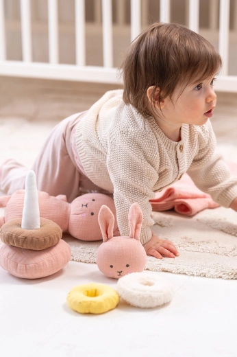 Jouet souple et sûr adapté dès la naissance