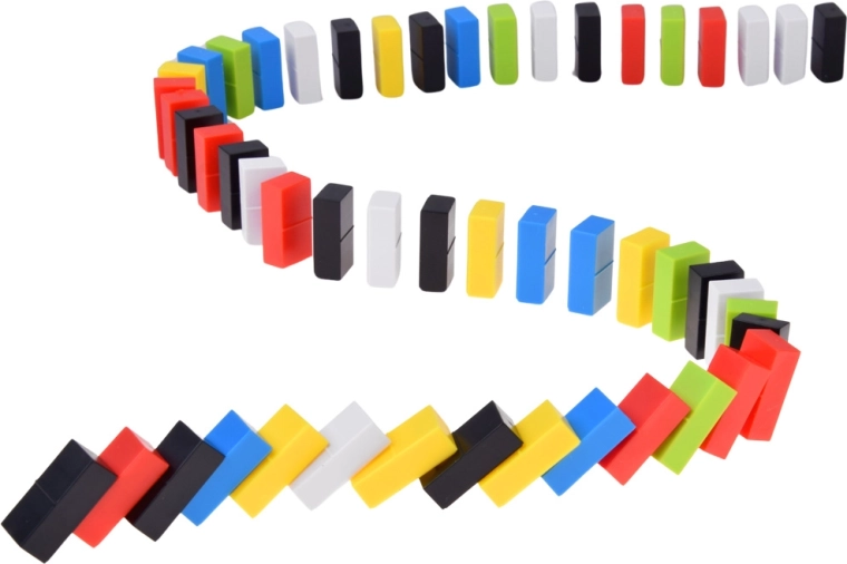 Un effet domino qui amuse les enfants