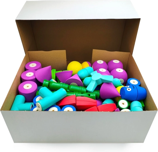 100 pièces pour des combinaisons infinies