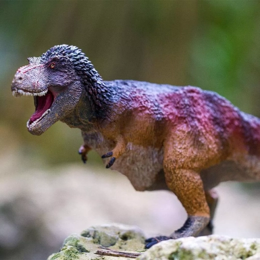 Grande figurine pour encore plus de plaisir
