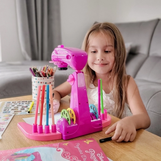 Tout à portée de main grâce aux supports et au rangement