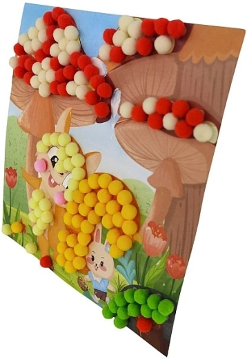 Développe la motricité fine et la créativité