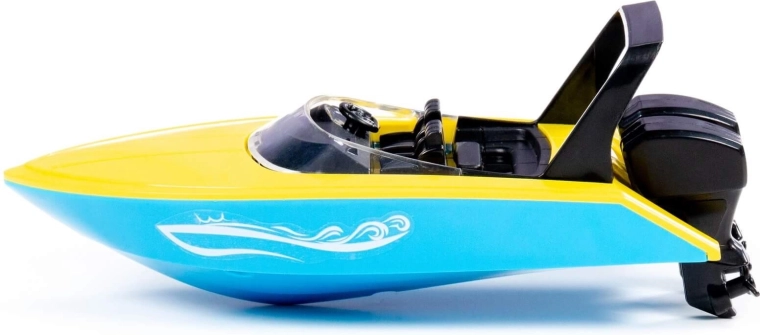 Aspect réaliste du bateau à moteur