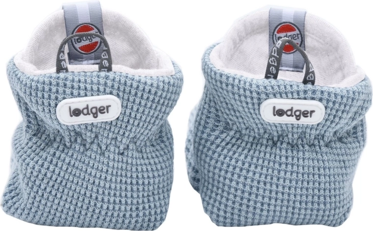 Chaussons légers pour le printemps et l’été