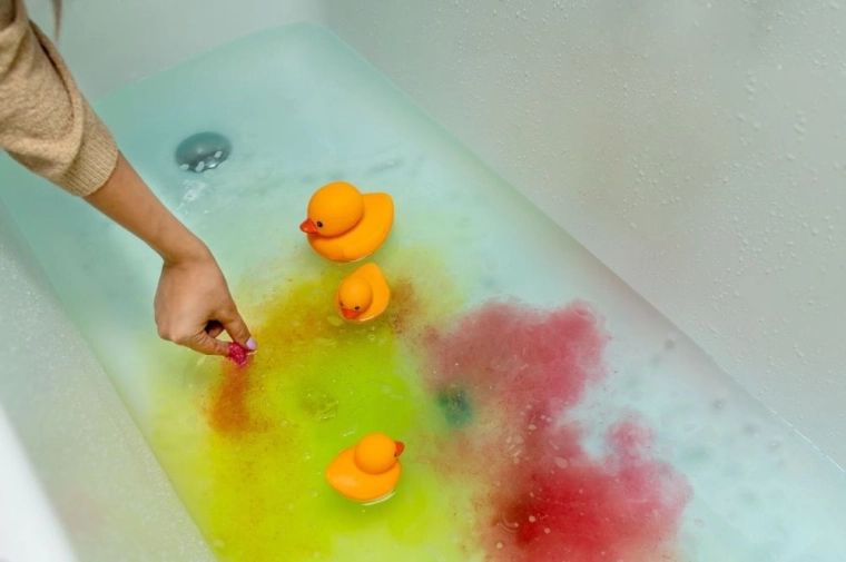Un bain coloré plein d’imagination