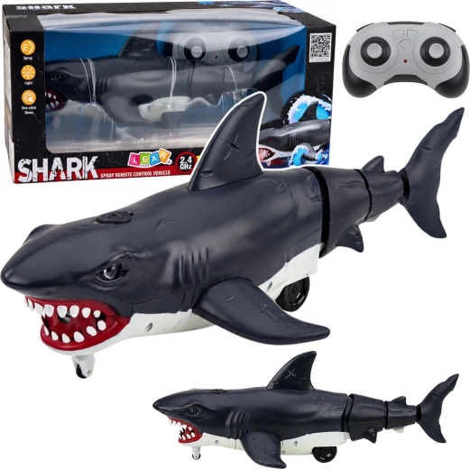 Requin RC télécommandé avec effet fumée et lumières – noir