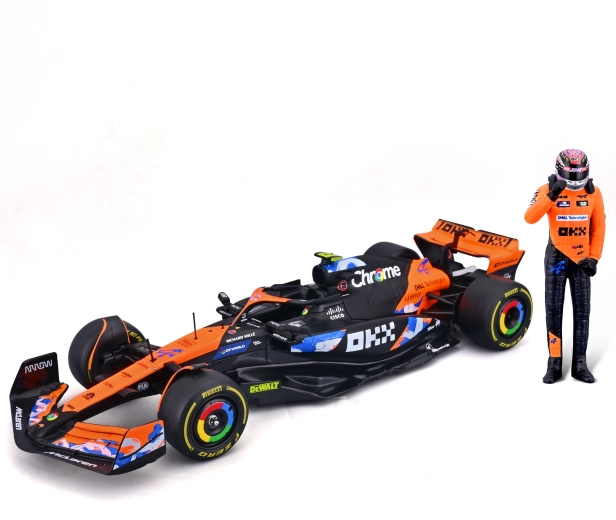 Modèle métallique McLaren MCL38 F1 1:24 avec figurine du pilote