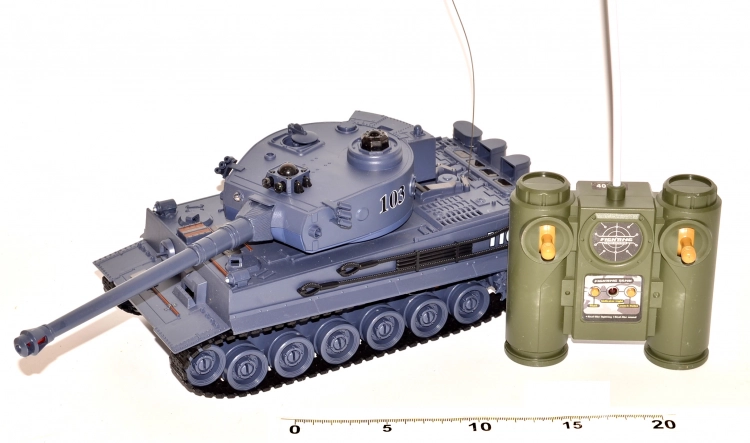 Tank télécommandé Tiger 28 cm