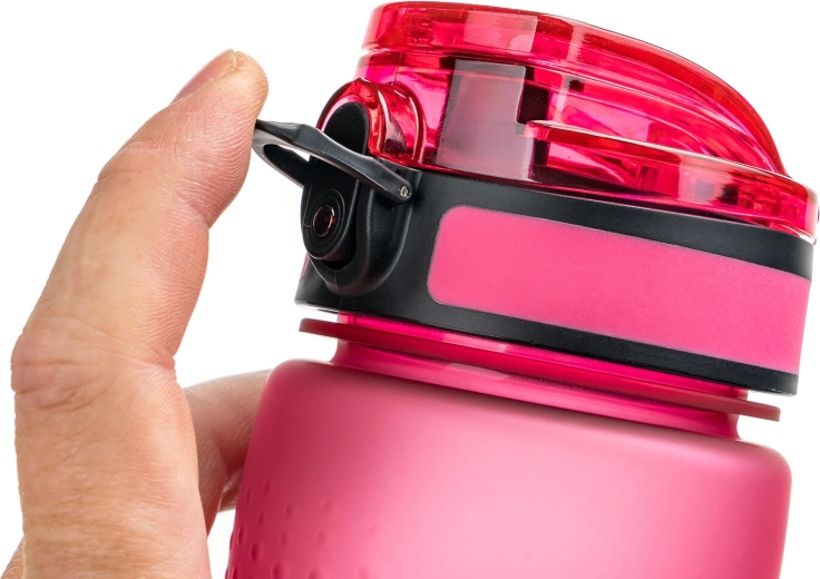 Couvercle à clapet sécurisé avec verrou anti-fuite