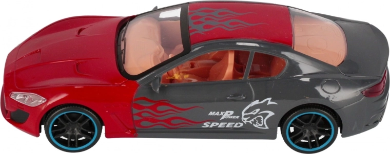 Design sportif et finitions détaillées