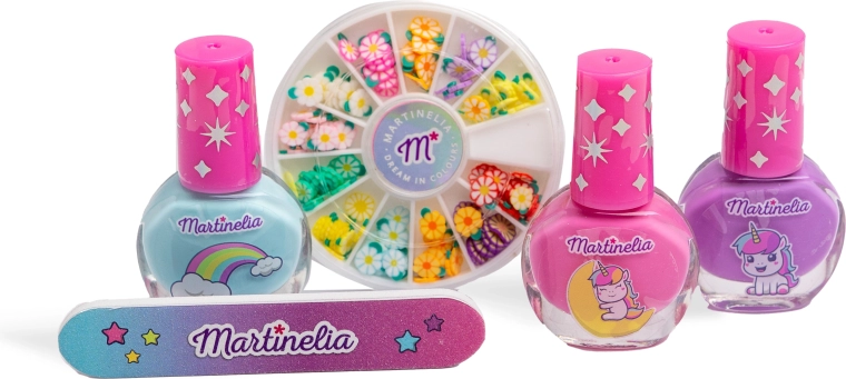 Trois vernis à ongles colorés