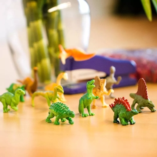 Figurines peintes à la main avec des détails réalistes