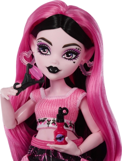 Draculaura terriblement stylée